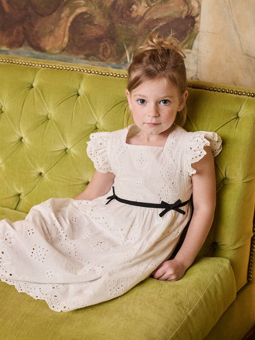 Robe classique en coton avec broderie anglaise et nœud en ruban noir pour filles